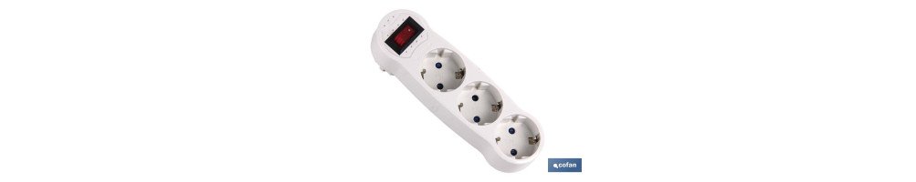 Adaptador triple Frontal Schuko con interruptor | Color Blanco | 16 A - 250 V