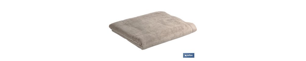 Toalla de ducha Modelo Abisinia | Color Beige | 100% Algodón | Gramaje 580g/m² | Medidas 70 x 140 cm